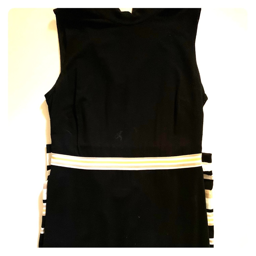 White House Black Market! Classic dress!